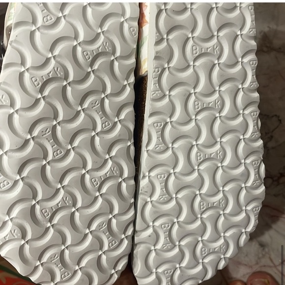 Birkenstock Gizeh Vegan Floral Pattern NEW NEVER WORN - Picture 5 of 6